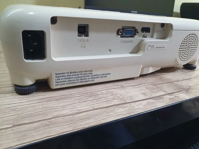 EPSON проектор зур холатда,кам ишлатилган,коробка документ — фото 6