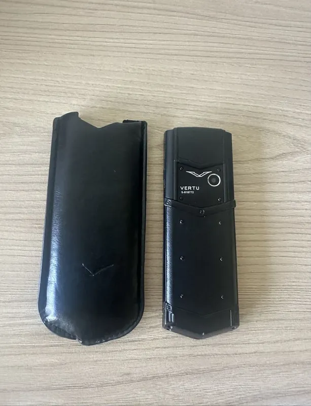 Телефон Vertu в идеальном состоянии 2 Телефон Vertu в идеальном состоянии 2
