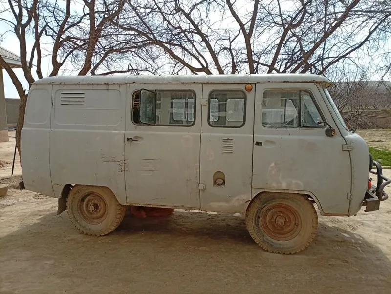 UAZ 1996 lebgwnve — фото 1