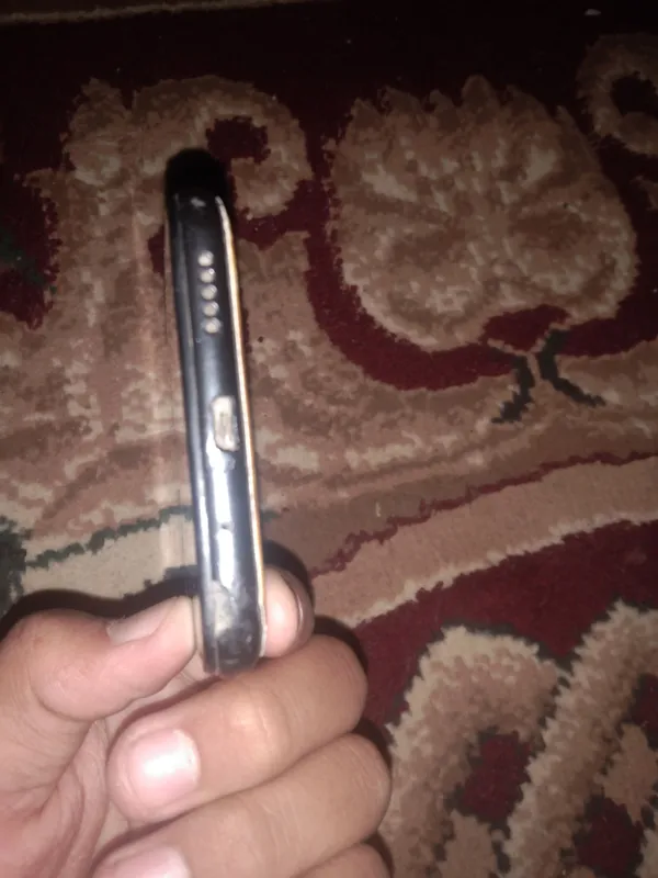 32 ga 2 gb aybi ekran ketgan abmen bo iphonelarga 3