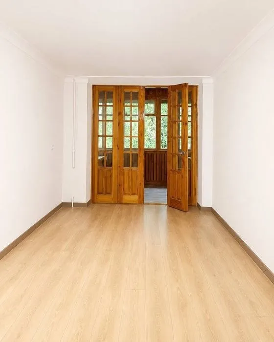 2-комнатная квартира, 68 м², 2/4 этаж (вторичка) — фото 1