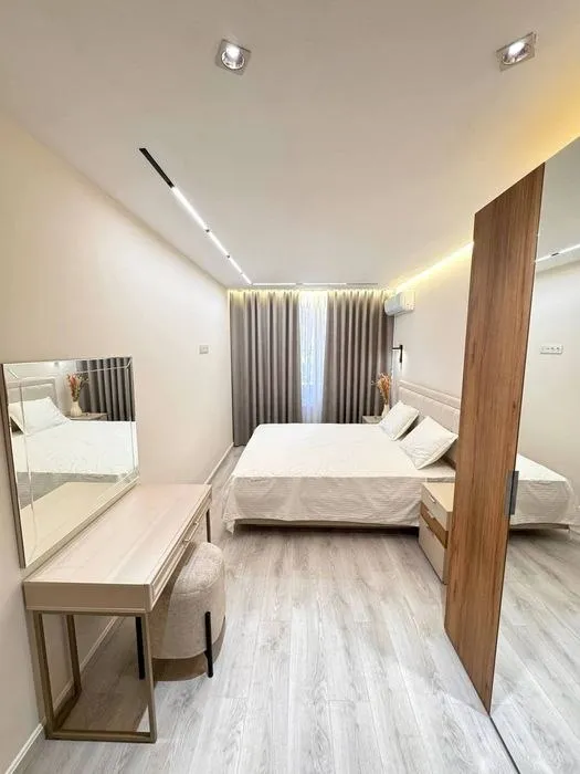3-комнатная квартира, 86 м², 9/10 этаж (вторичка) 3-комнатная квартира, 86 м², 9/10 этаж (вторичка)