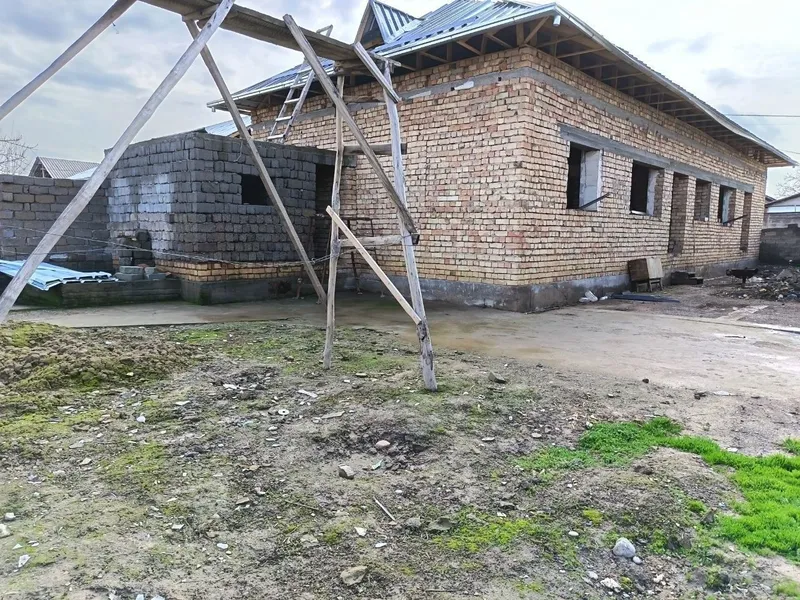 uy sotiladi 5,5 sotka
