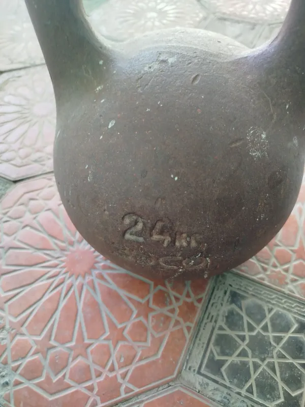 Shtanga 30 kg lik, gira 24 kg, alohida ham sotiladi 2 Shtanga 30 kg lik, gira 24 kg, alohida ham sotiladi 2