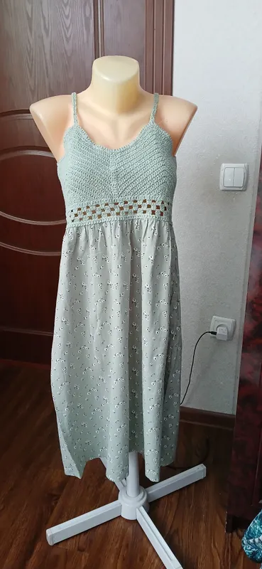 Qizlar uchun ko‘ylak sotaman 2 Qizlar uchun ko‘ylak sotaman 2
