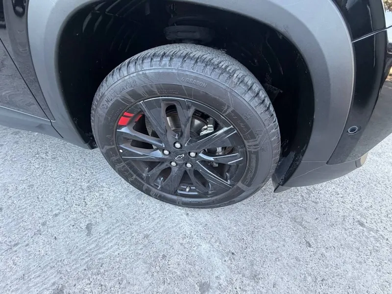 Chevrolet tracker redline 3