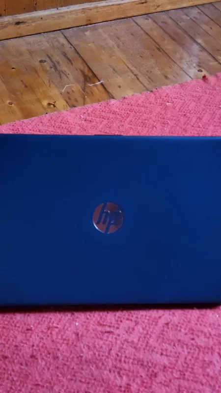 HP Laptop 5
