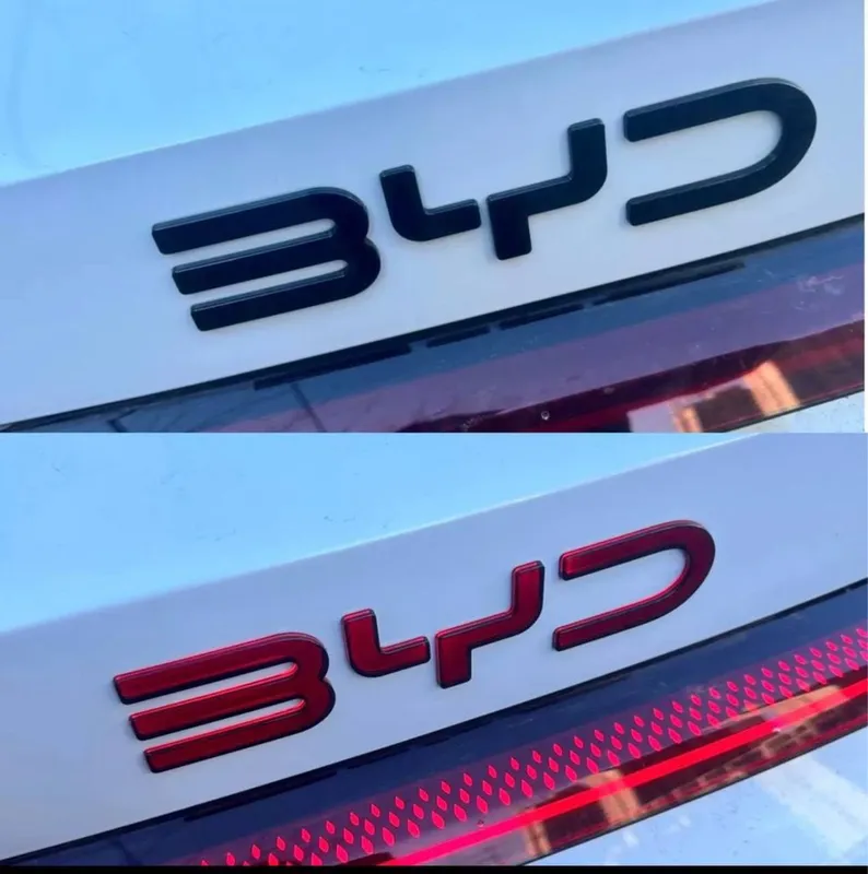 Чёрная накладка на эмблему BYD для 2025 — фото 1