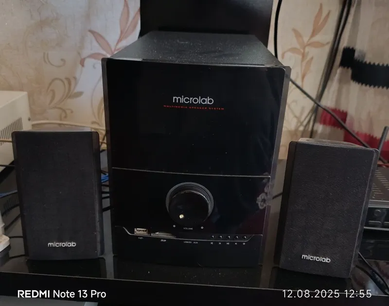 Продаю самбуфер microlab 500m