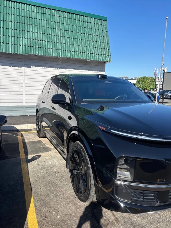 Автомобиль 4 Автомобиль 4