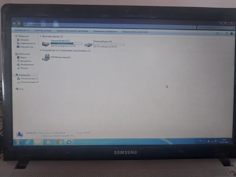 SAMSUNG NOUTBOOK 6