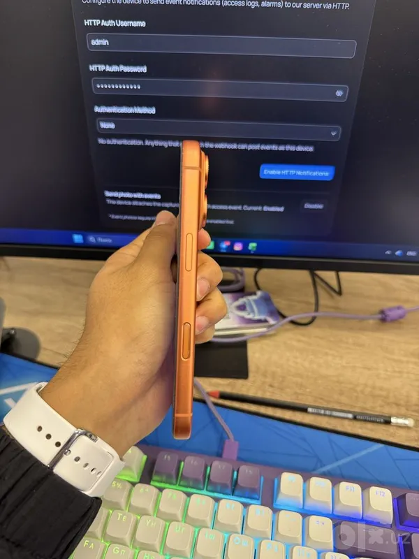 iPhone 17 Pro 256GB Orange 2 iPhone 17 Pro 256GB Orange 2