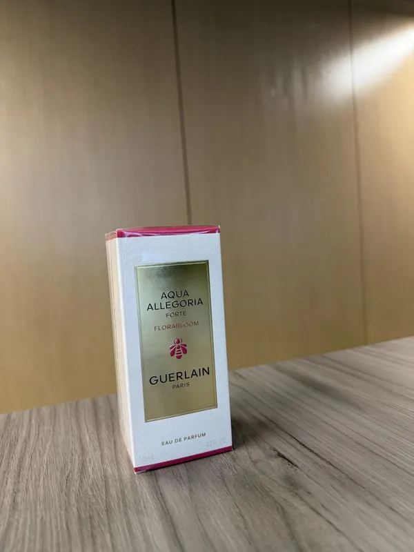Продается парфюмерная вода Guerlain Aqua Allegoria Forte Florabloom Продается парфюмерная вода Guerlain Aqua Allegoria Forte Florabloom
