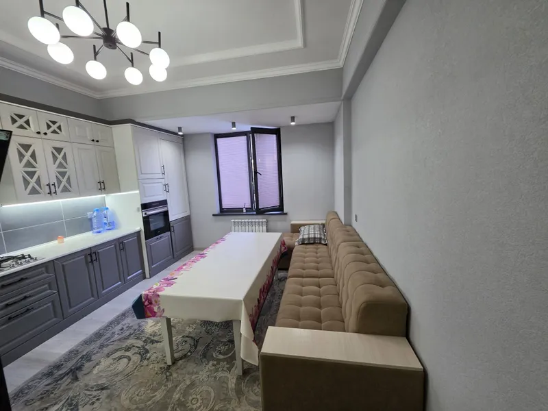 Ijaraga uy beriladi 2 maktab oldida 6