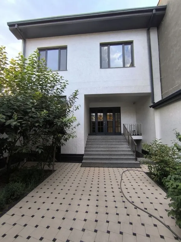 Продается дом 2.7 сотки ор-р Hightown, кабельный завод 1