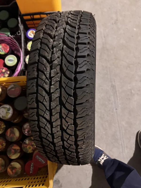 Продам 300$ за 4 Yokohama 225/70R16 102H GEOLANDAR A/T-S — фото 1