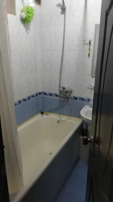 3 xonali kvartira, 70 m², 1/4 qavat (ikkilamchi) 2 3 xonali kvartira, 70 m², 1/4 qavat (ikkilamchi) 2