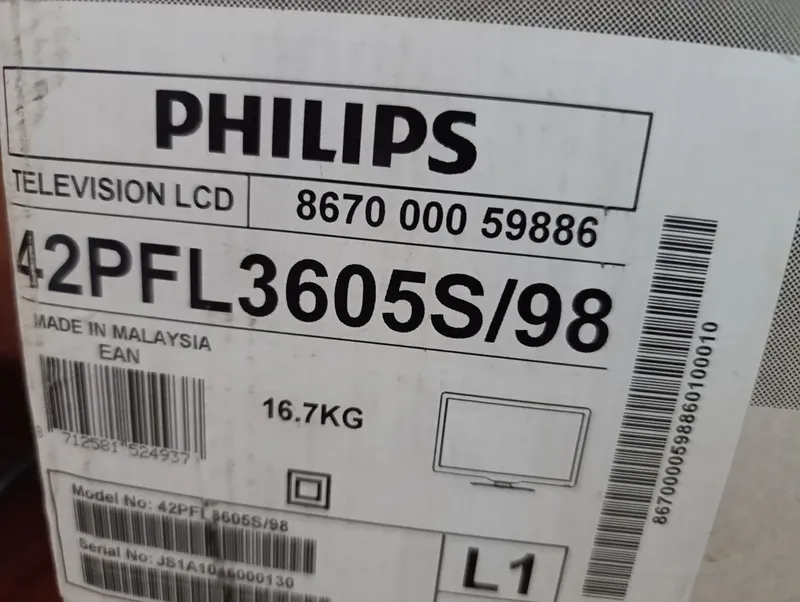 Телевизор Philips 42 диагональ — фото 2