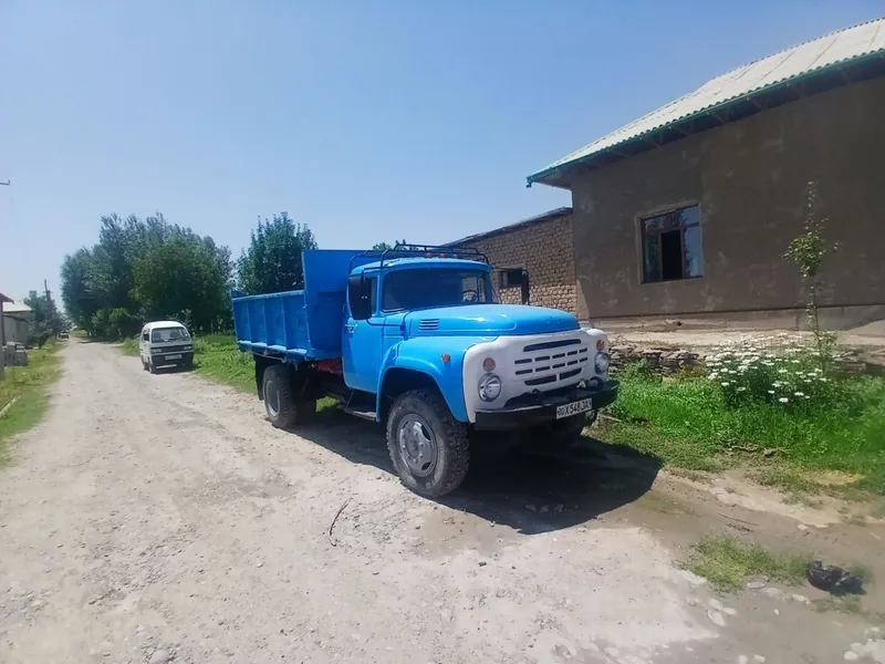 ZIL yuk mashinasi sotiladi 7 ZIL yuk mashinasi sotiladi 7