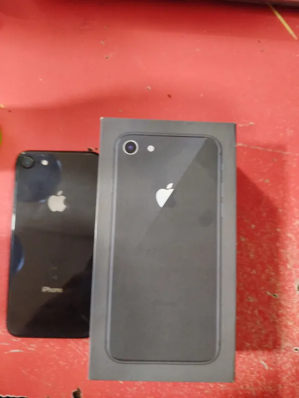 iPhone8 64GB 2