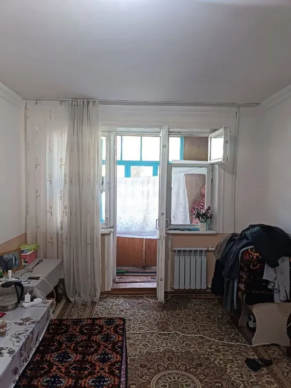 Срочно Продаеться 1-комнатная квартира городе Чирчике 1-микрарайоне — фото 1