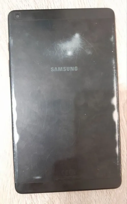 Планшет Samsung galaxy tab a в рабочем состоянии