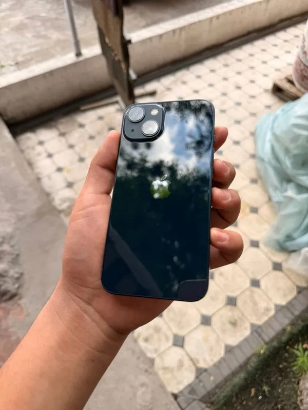 iPhone 13