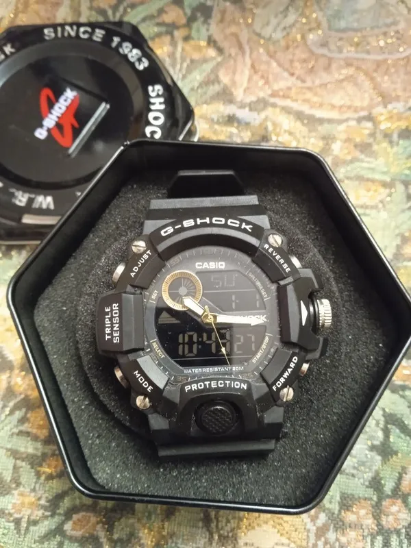 Продам мужские часы casio,срочно