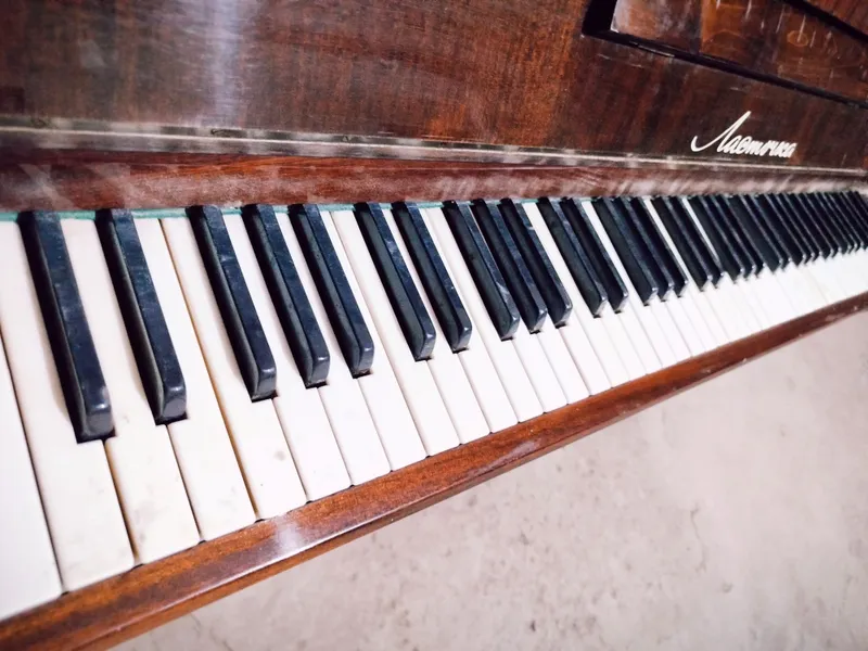 Pianino holati ajoyib tezkor sotuv 2