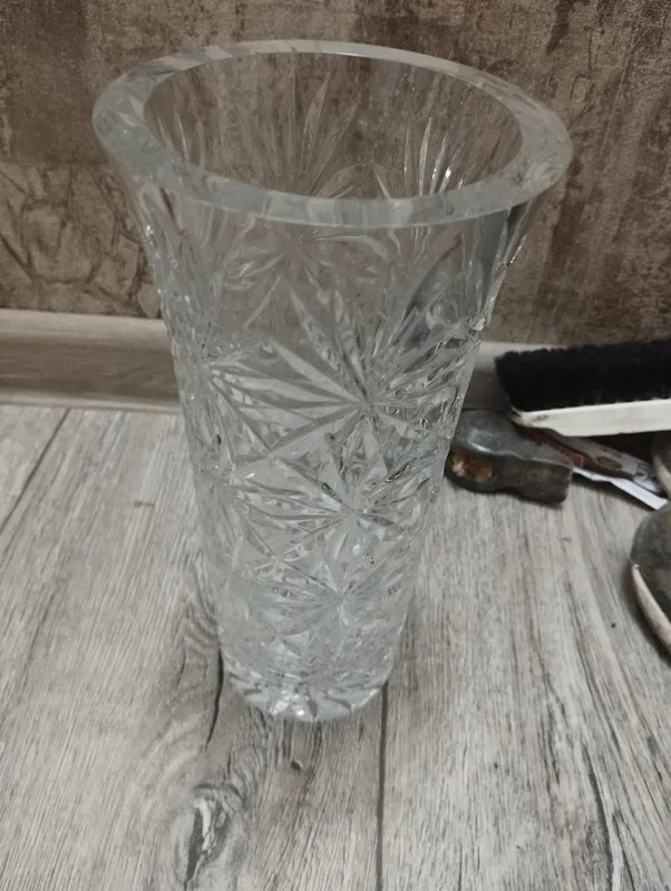 Хрустальная ваза