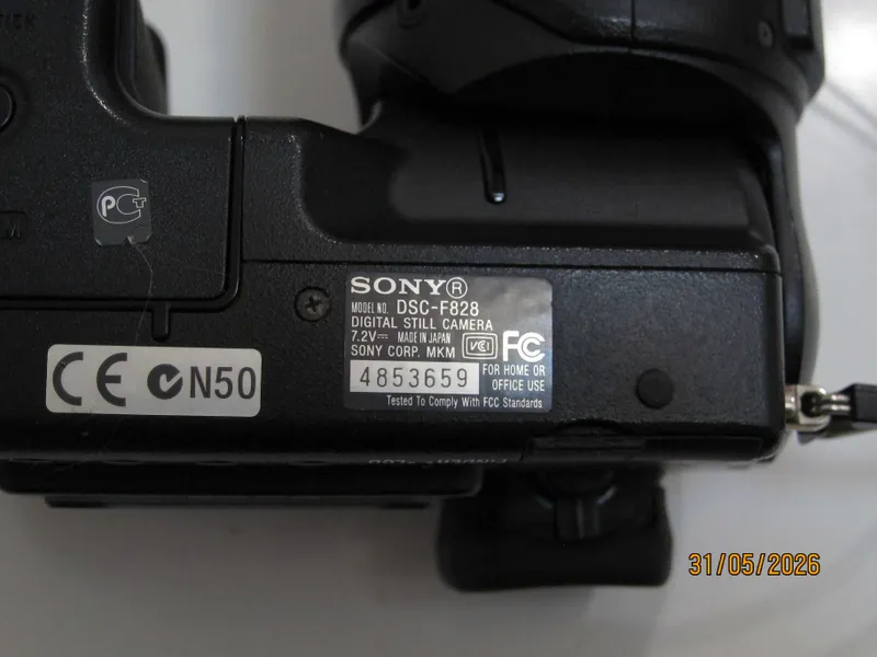 Sony Cyber-shot DSC-F828 — фото 7