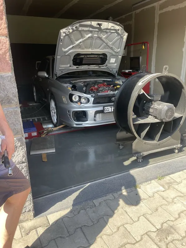 Поодается Subaru impreza wrx sti 3