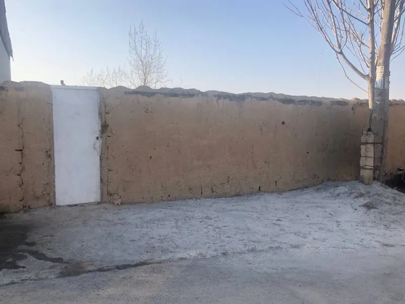 Yer sotiladi 10 sutiq suv gaz sivet bor manzil yangi obot — фото 1