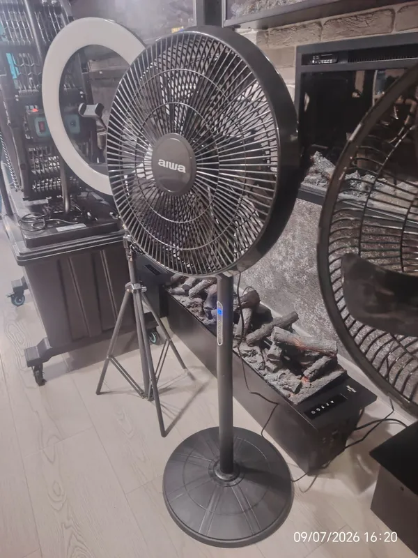 AIWA Veltinatr + pultli 2 AIWA Veltinatr + pultli 2