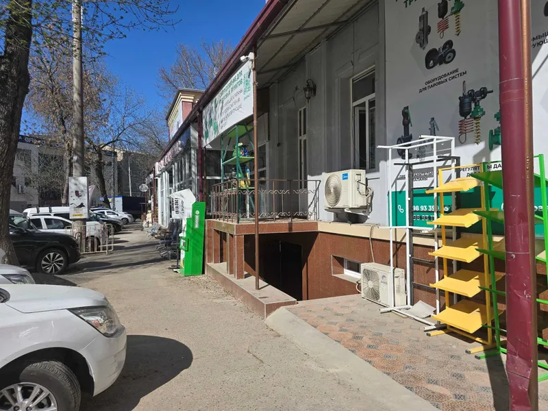Jami markazida bino ijaraga beriladi. Mebel va ehtiyot qismlar do‘koni uchun 1 Jami markazida bino ijaraga beriladi. Mebel va ehtiyot qismlar do‘koni uchun 1