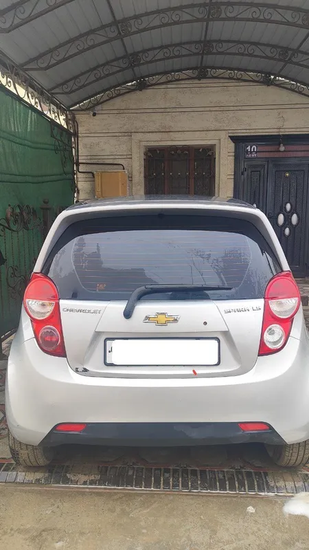 Chevrolet Spark. 4ta yangi baloni bilan. .kraska yoʻq . NARX KELISHAMZ — фото 1