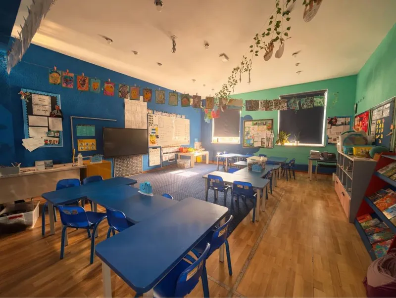 Боз Базар British School | 2600кв - Аренда Здания вдоль дороги — фото 3