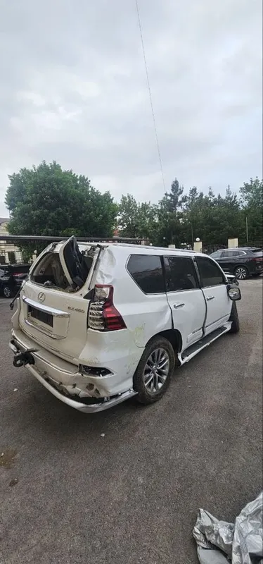 Lexus Gx 460 Full 2016 yil avarenny — фото 2