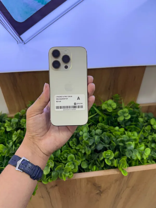 iPhone 14 Pro iPhone 14 Pro