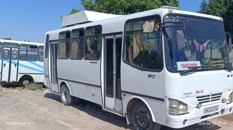 Isuzu avtobusi np 37 2 Isuzu avtobusi np 37 2