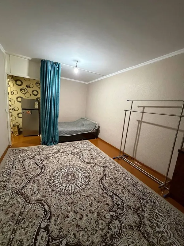 Сдается 1 ком кв в Чирчике 1 мкн 3 этаж с обстановкой рядом 24 школы 2 Сдается 1 ком кв в Чирчике 1 мкн 3 этаж с обстановкой рядом 24 школы 2