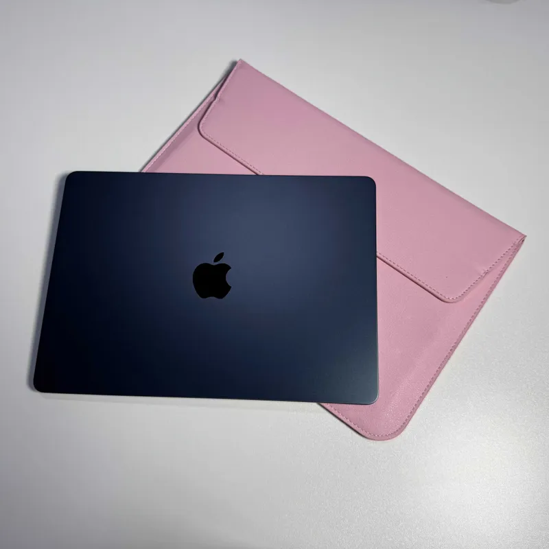 Продам кожаный чехол для MacBook в стиле конверта — фото 4