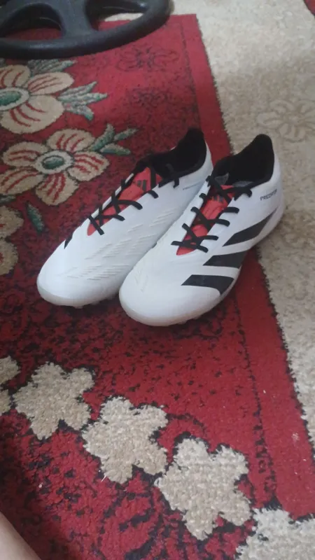Adidas sarakanojka 1 Adidas sarakanojka 1