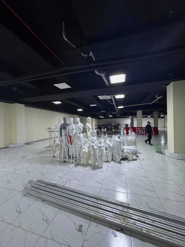 м.Дружба Народов Караташ Медиапарк 1-этаж 1600 м² с ремонтом