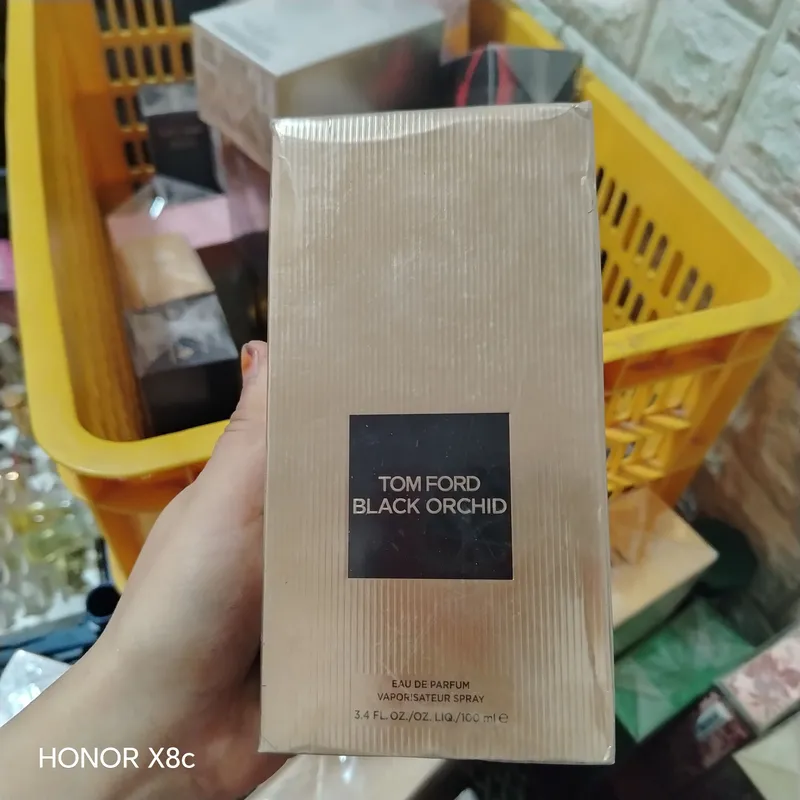 TOM FORD BLACK ORCHİD