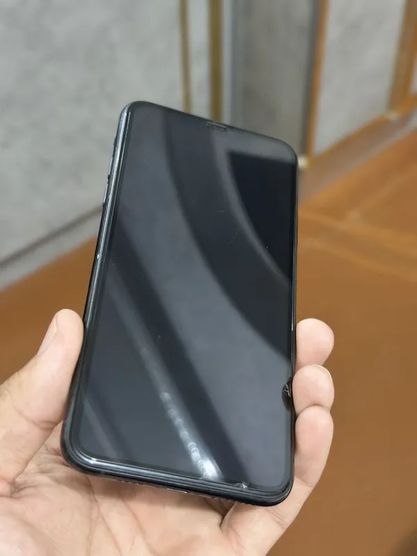 Iphone 11 pro max — фото 1