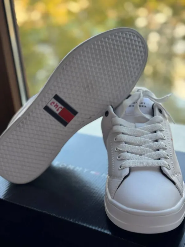 Продажа мужской обуви Tommy Hilfiger — фото 3