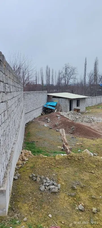 Ер сотилади. 13 сот. Туртбурчак. Атрофлари девор билан уралган.. — фото 3