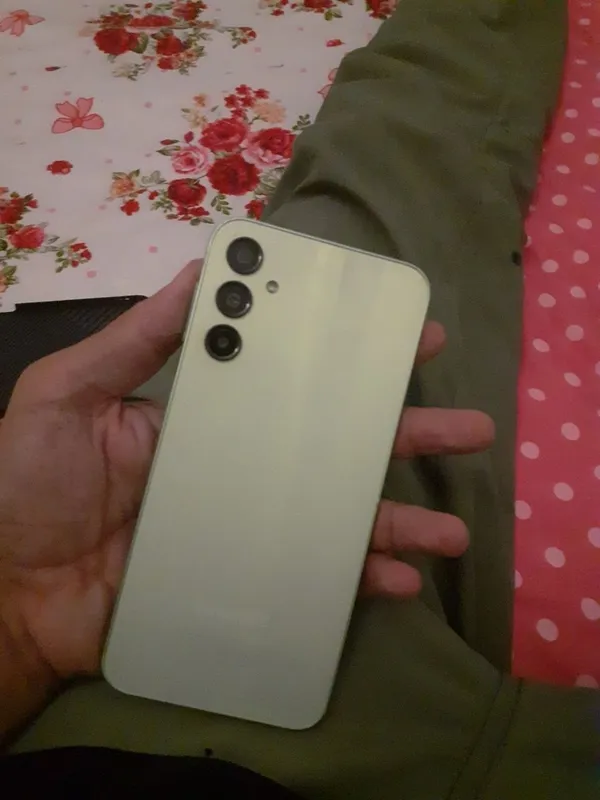 Galaxy a 24 ishlashi zor qotmidi batareka zor — фото 1