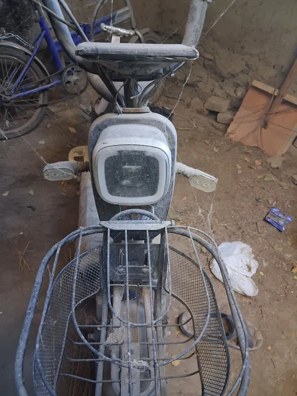 Ishlamaydigan holatda skutor sotiladi, ishlatilgan 3